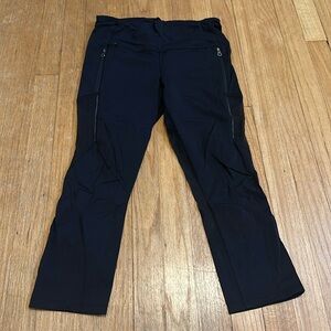 Lululemon Cropped Leggings with Mesh Panel